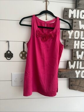 Lilly Pulitzer size medium top